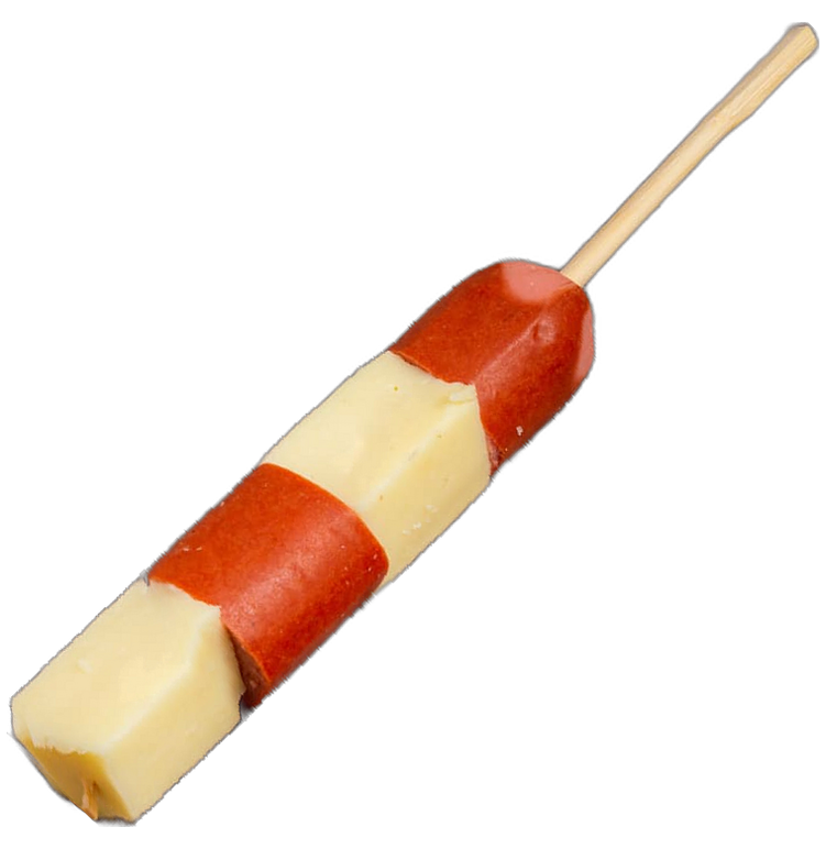 Roher Spieß mit Wurst und Mozzarella